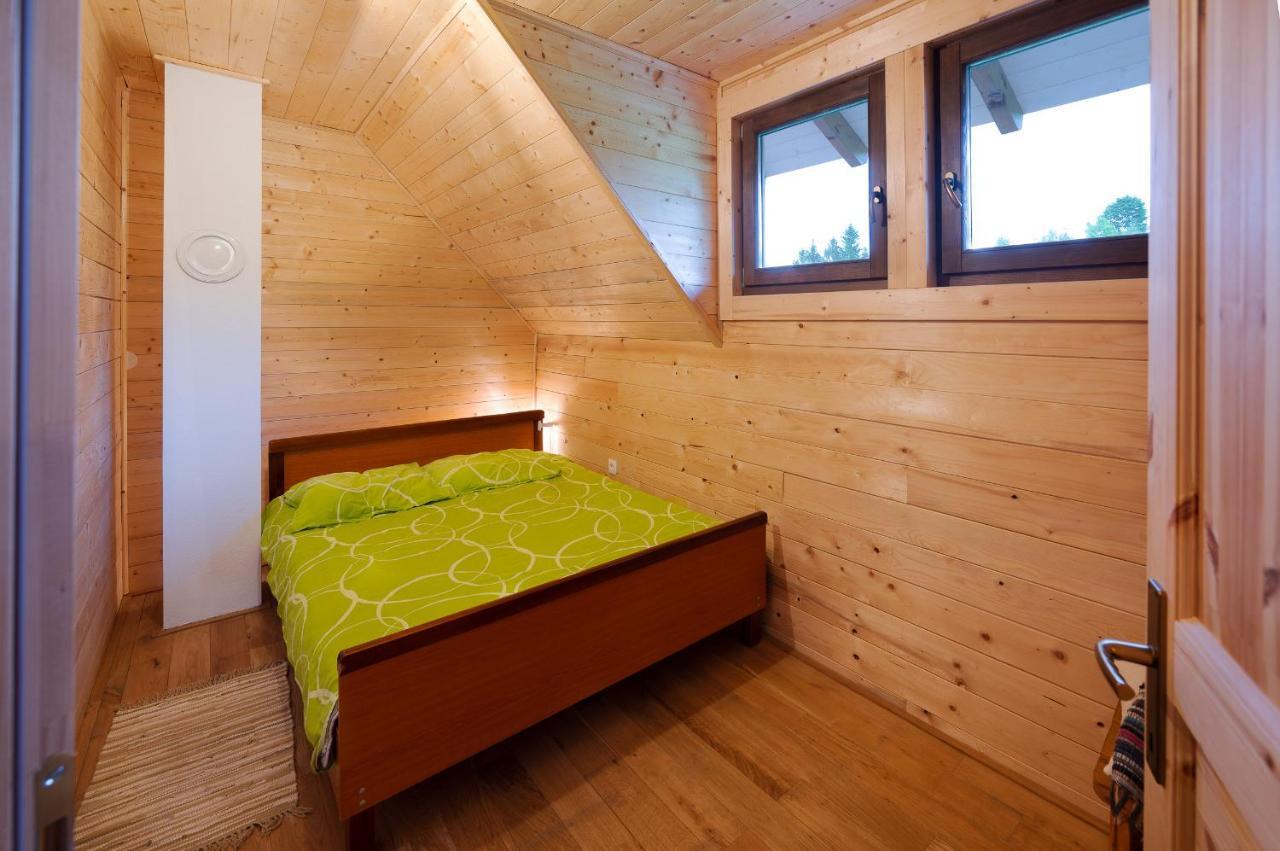Chalets Zelena Vrata Fuzine Bagian luar foto