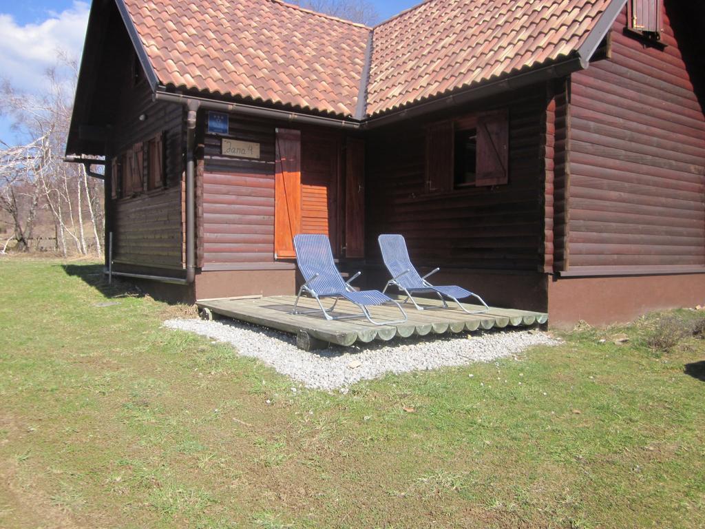 Chalets Zelena Vrata Fuzine Bagian luar foto